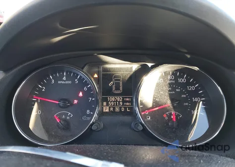 2015 Nissan Rogue Select S z USA, uszkodzony, nr VIN JN8AS5MT9FW156712